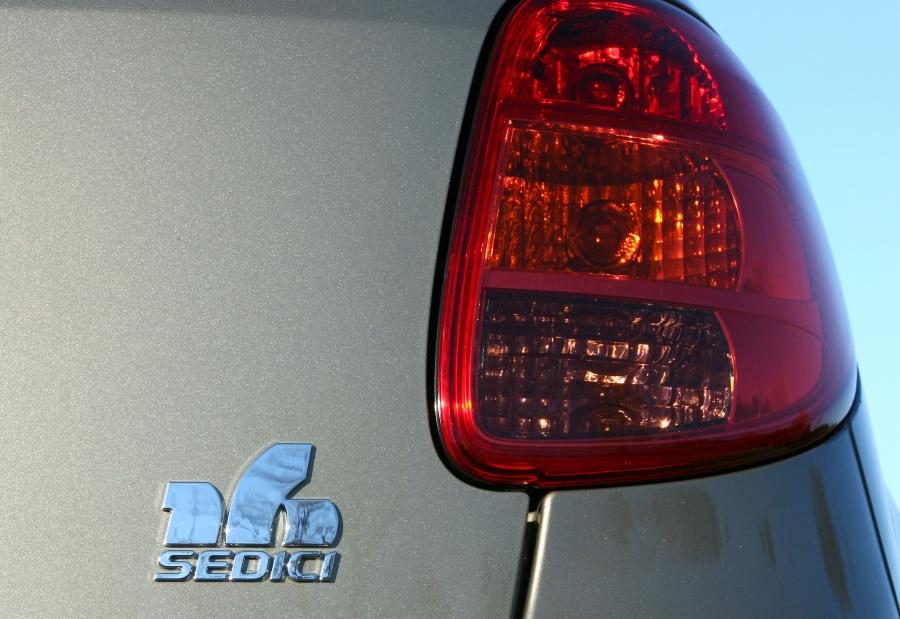 Детали экстерьера Fiat Sedici (189) 2006 года  (фото 132 из 137)